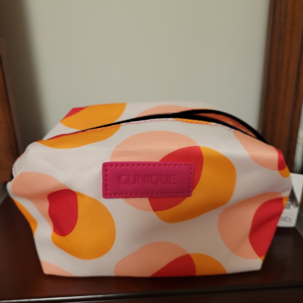 CLINIQUE COSMETIC BAG WITH MIRROR  Bubbles or Circles